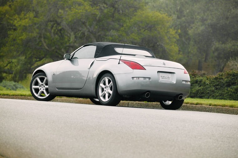 2004 Nissan Z Roadster Picture